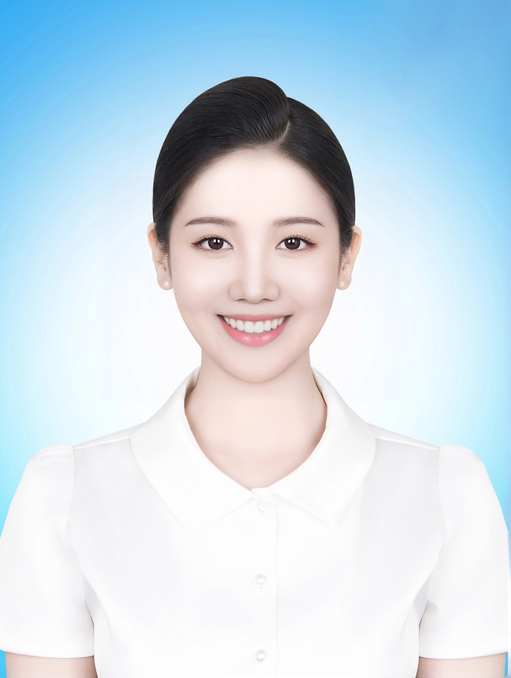 증명사진 완성샘플 85 · 배경까지 정리를 마친 결과물