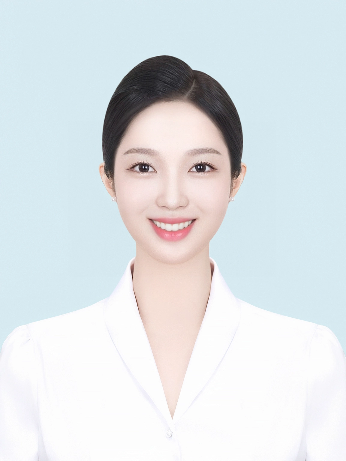 승무원 증명사진 151 · 흰 배경 정면 상반신